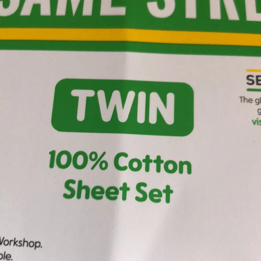 Sesame Street Colorful Christmas Holiday Twin Sheet Set